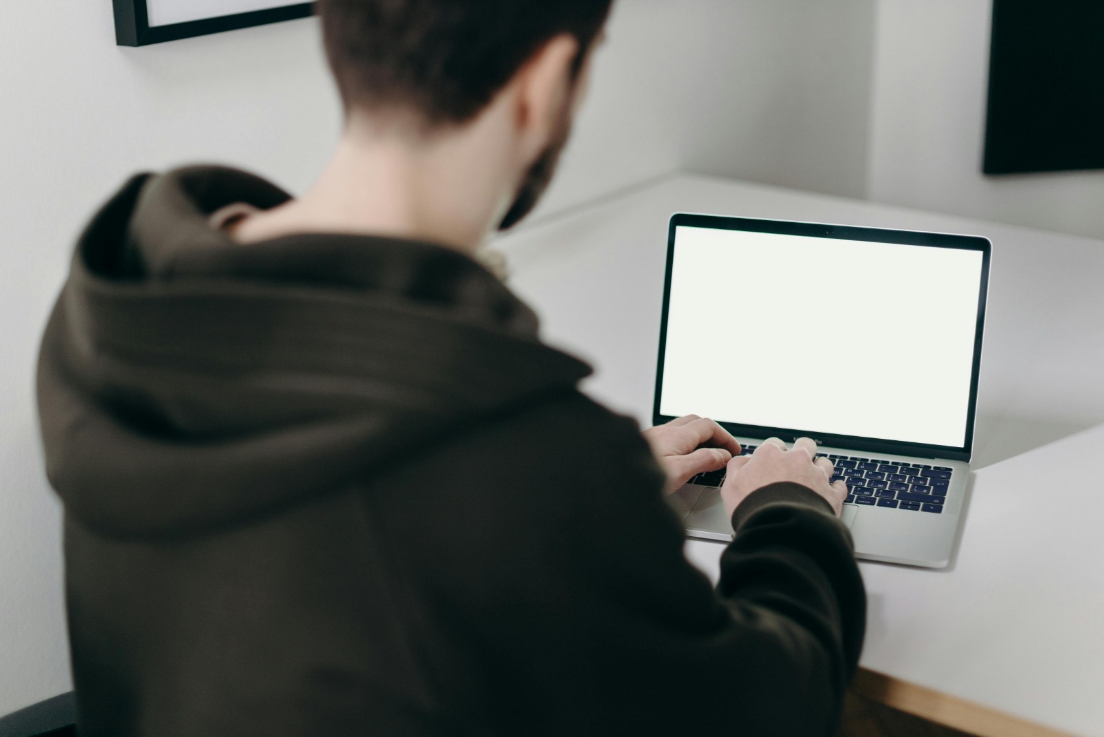 Besoin d'un hacker